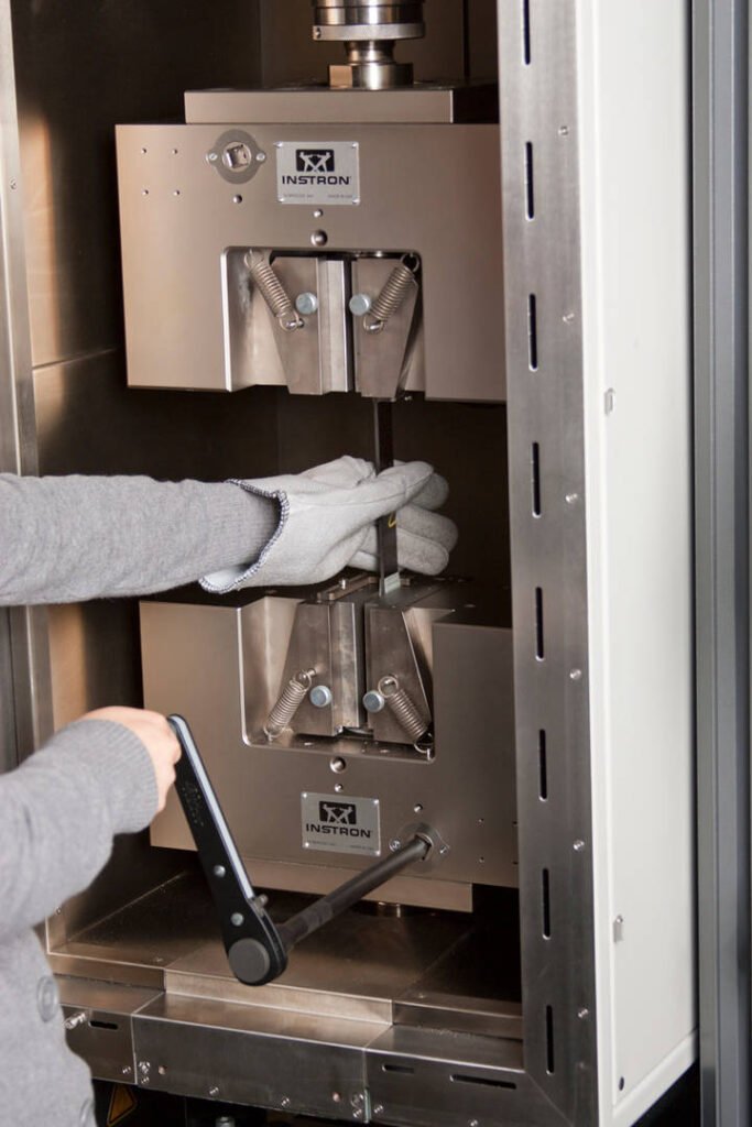 5980 Series Universal Testing Systems